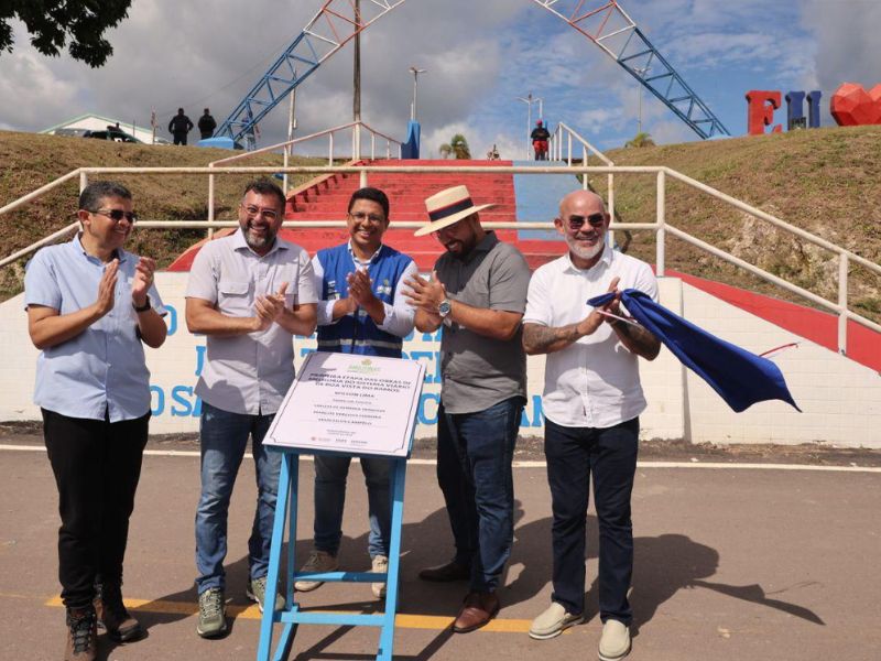 Wilson Lima entrega sistema viário e estádio em Boa Vista do Ramos