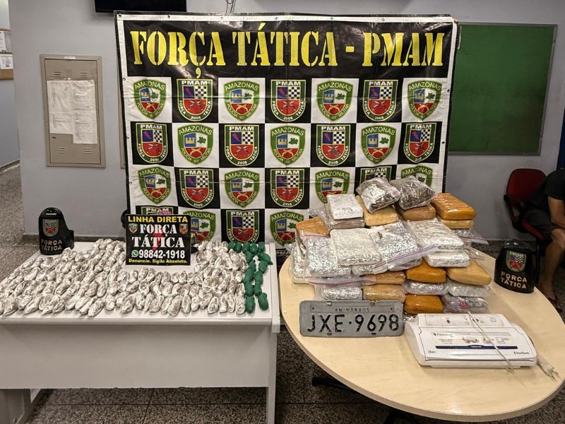 Polícia apreende mais de 80 quilos de entorpecentes escondidas em um freezer