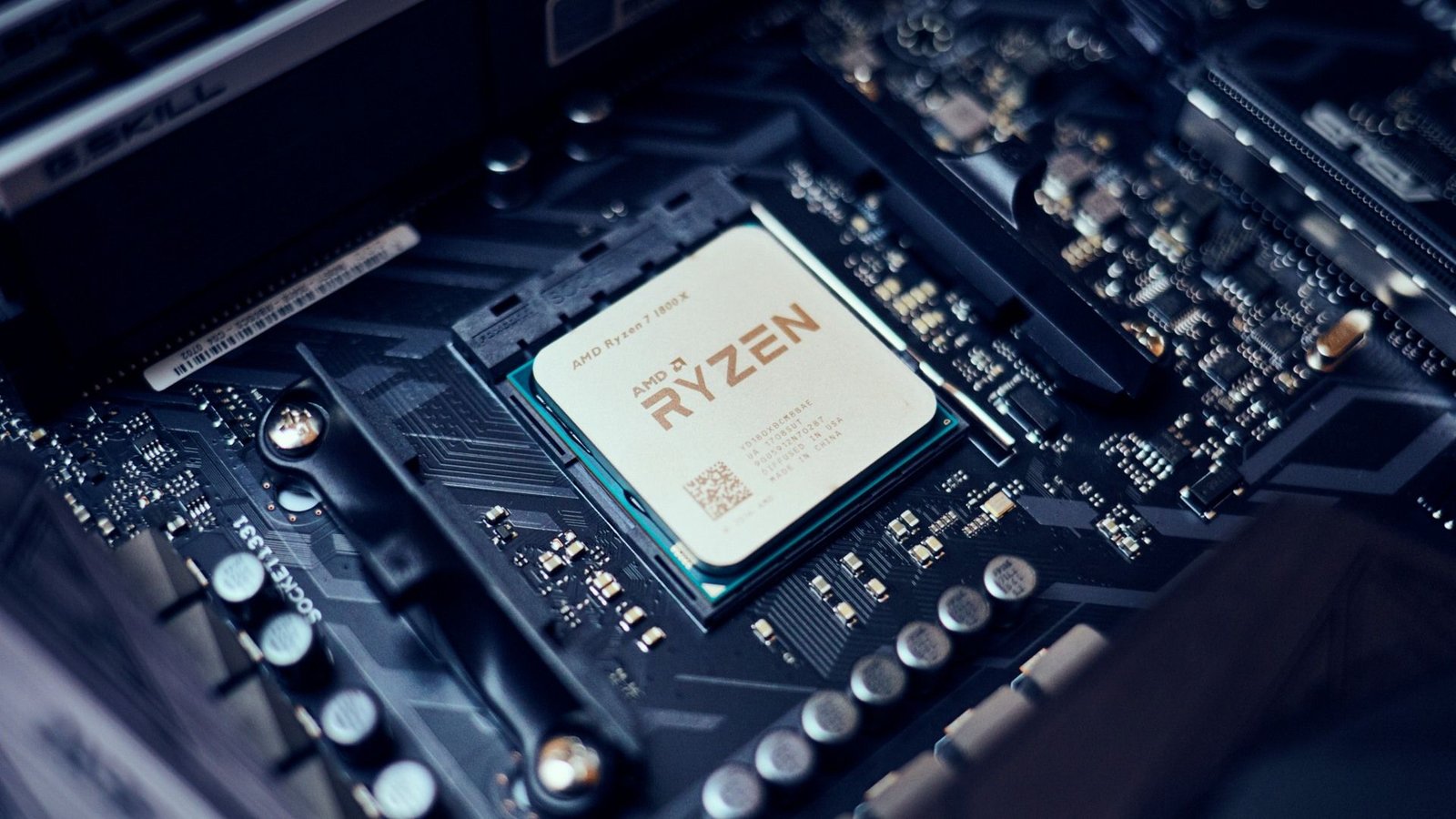 AMD revela novo Ryzen 5600F para placas-mãe AM4 e CPUs PRO