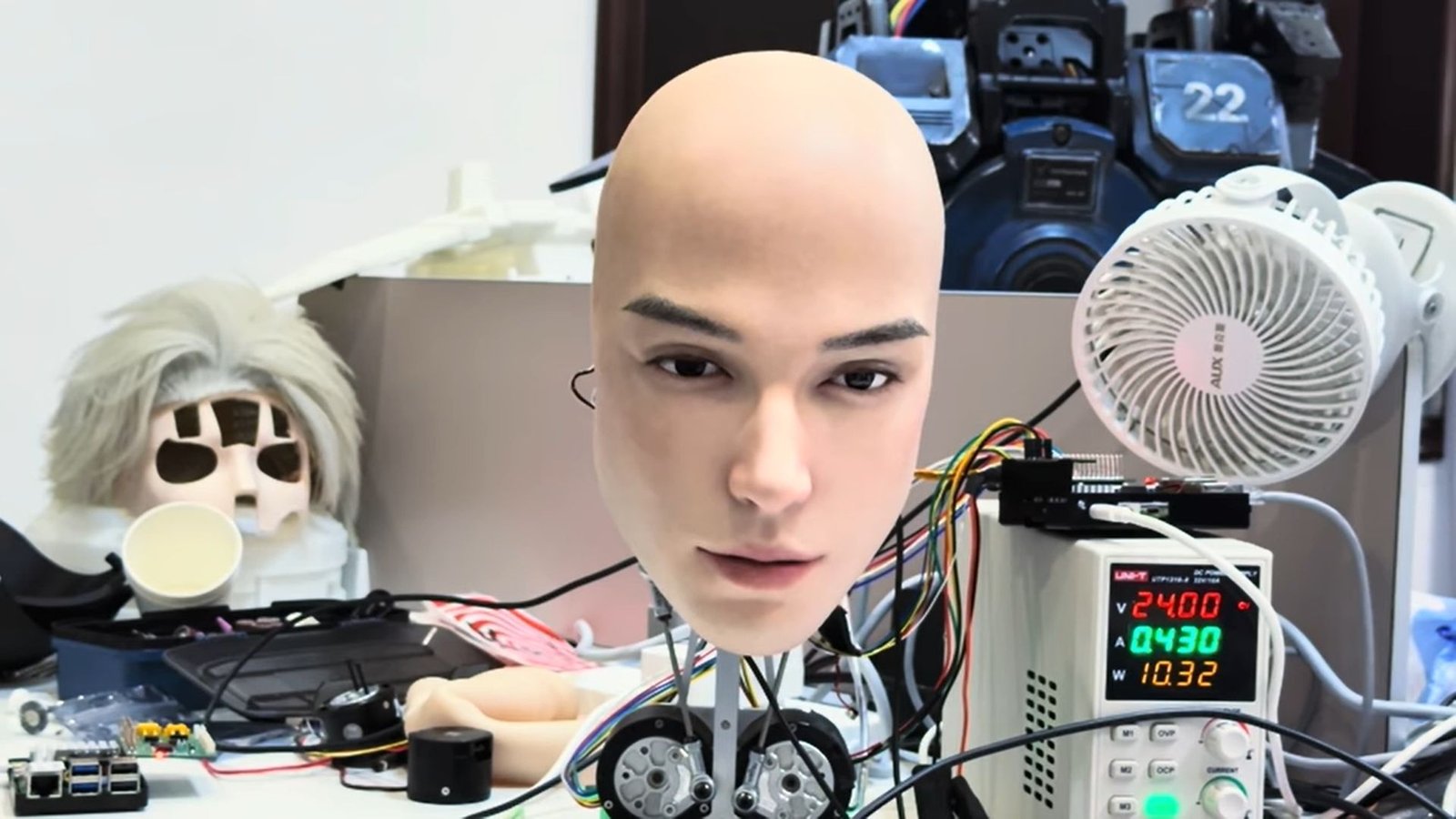 Elf e Xuan: robôs chineses impressionam com expressões realistas