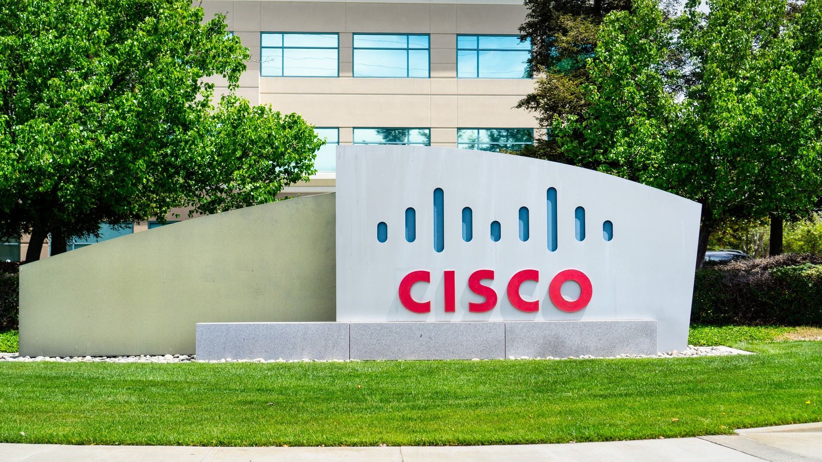 Falha de segurança em roteadores da Cisco é explorada em ataques DoS